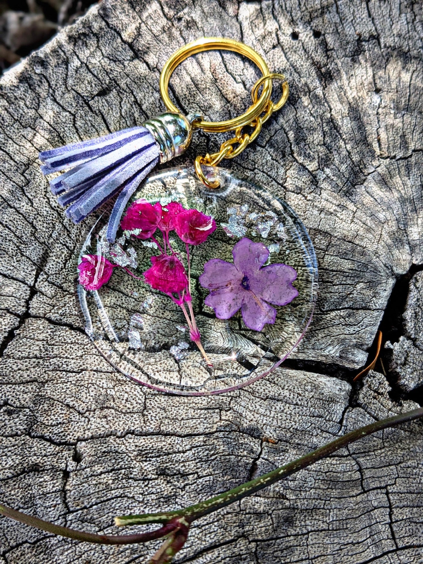Pressed Flower Resin Keychain – Real Floral Charm with Tassel | Botanical Gift for Her | Handmade Nature Accessory